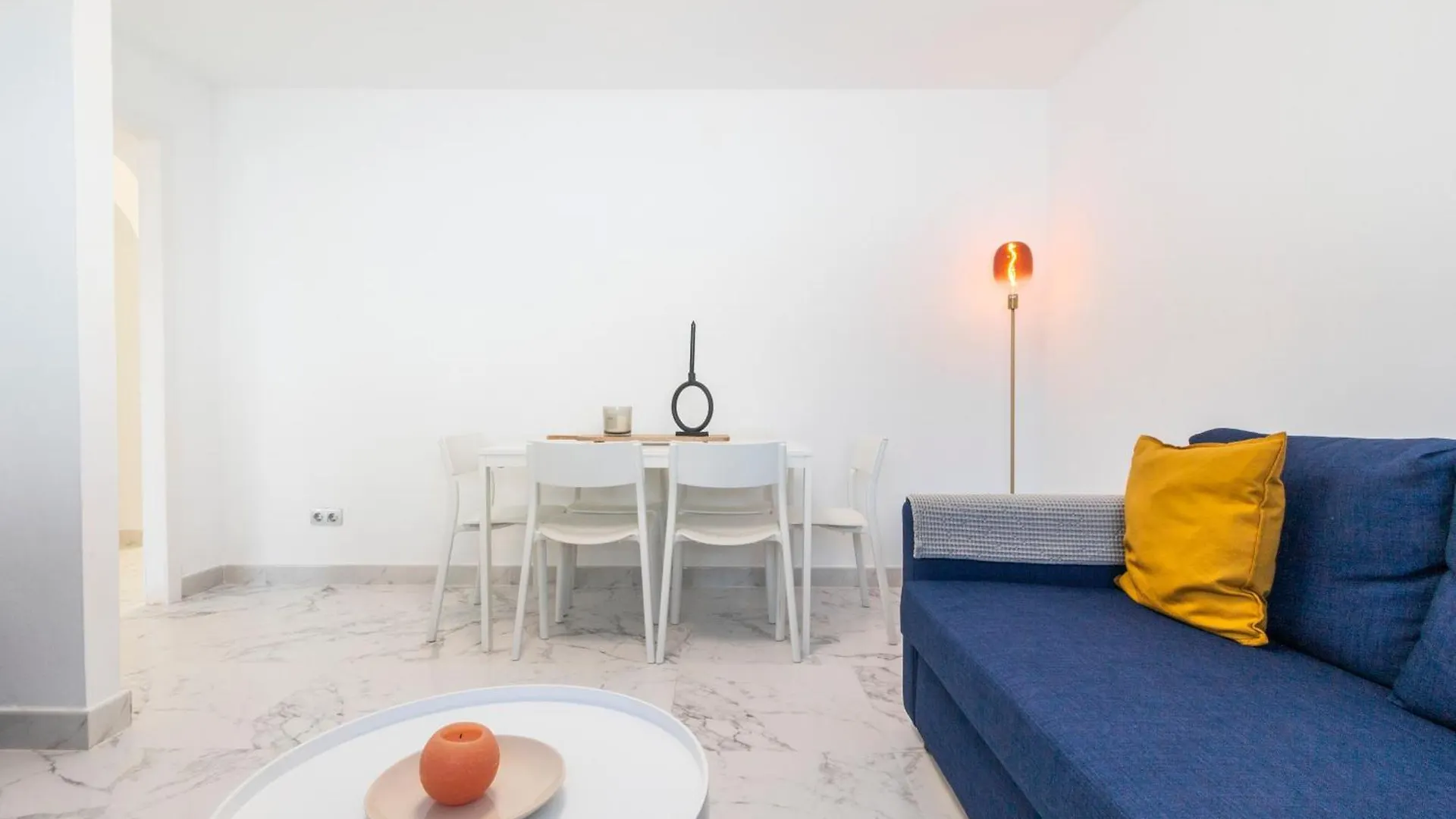 Apartamento Sotogrande Pueblo Nuevo de Guadiaro 0*,